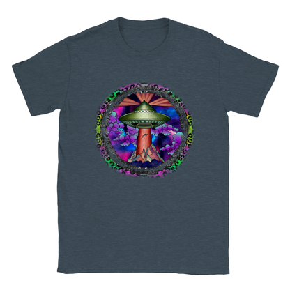 Ufo Design, Alien,  ET Lover - Classic Unisex Crewneck T-shirt - Mister Snarky's